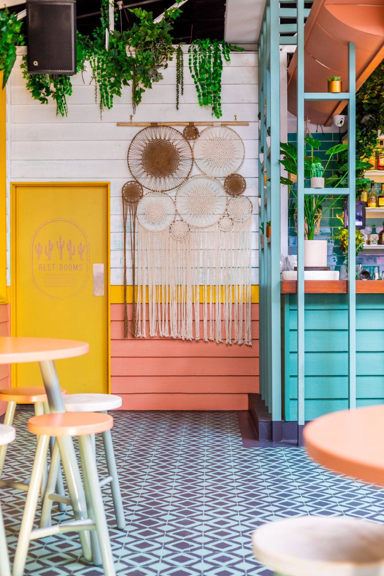 Plasma Nodo Have Designed Soft Touch, A Colorful Ice Cream Store In Colombia